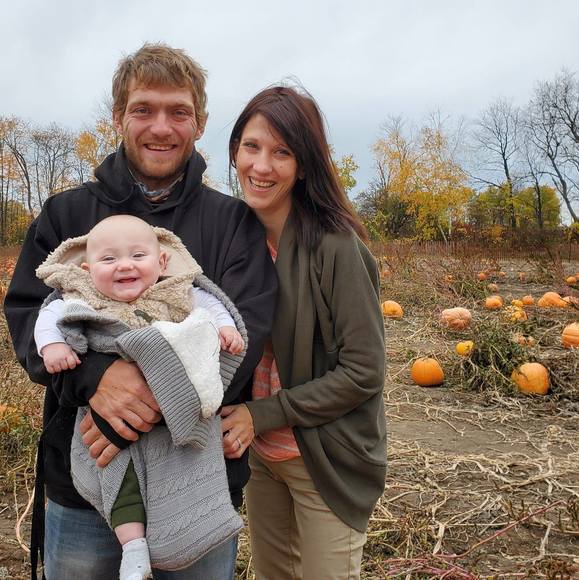 Meet your Posher, Jessica - Picture 1 of 1